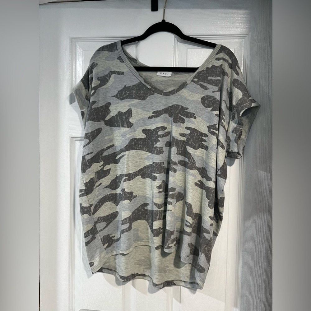 Camo t-shirt